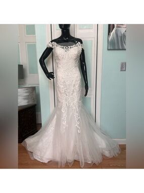 House of Wu Unique wedding gown dress Ivory Lace off the shoulder trumpet sz 10